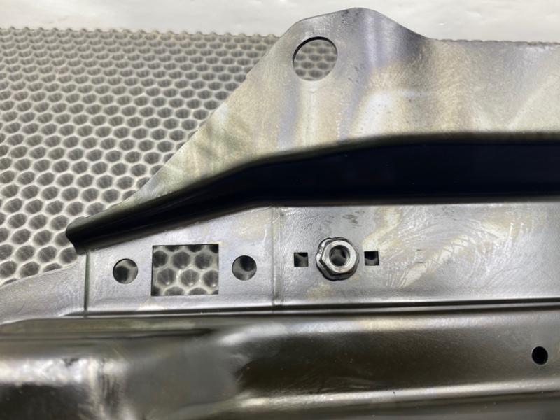 Кронштейн, 1100 рублей, Калининград