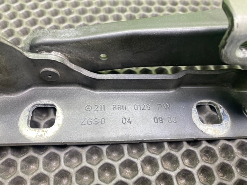 Петли капота, 1900 рублей, Калининград