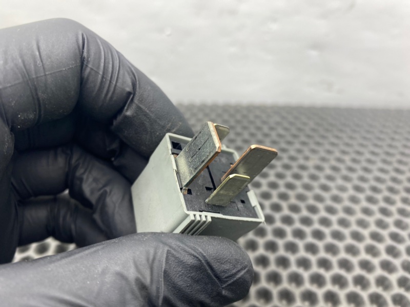 Реле, 700 рублей, Калининград