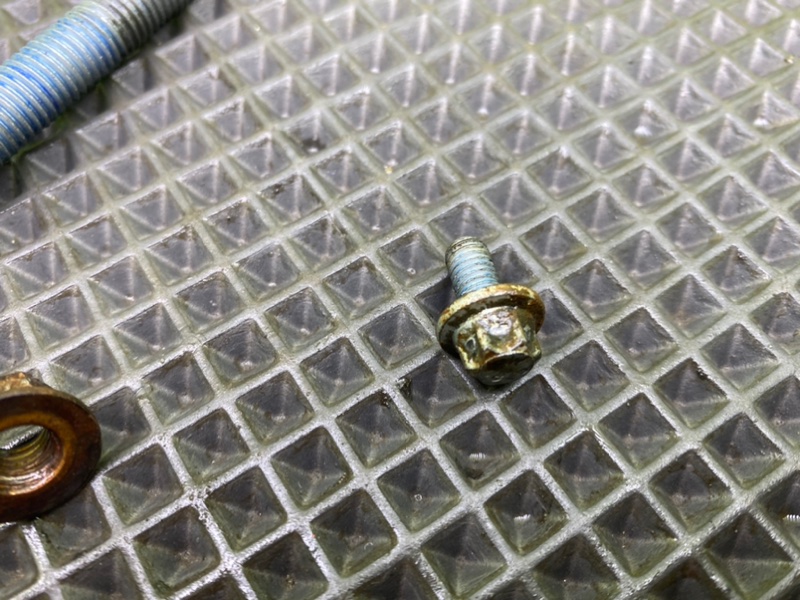 Болты, 1700 рублей, Калининград