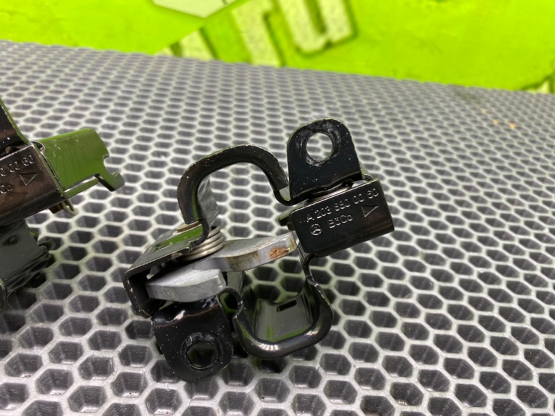 Замки капота, 1200 рублей, Калининград