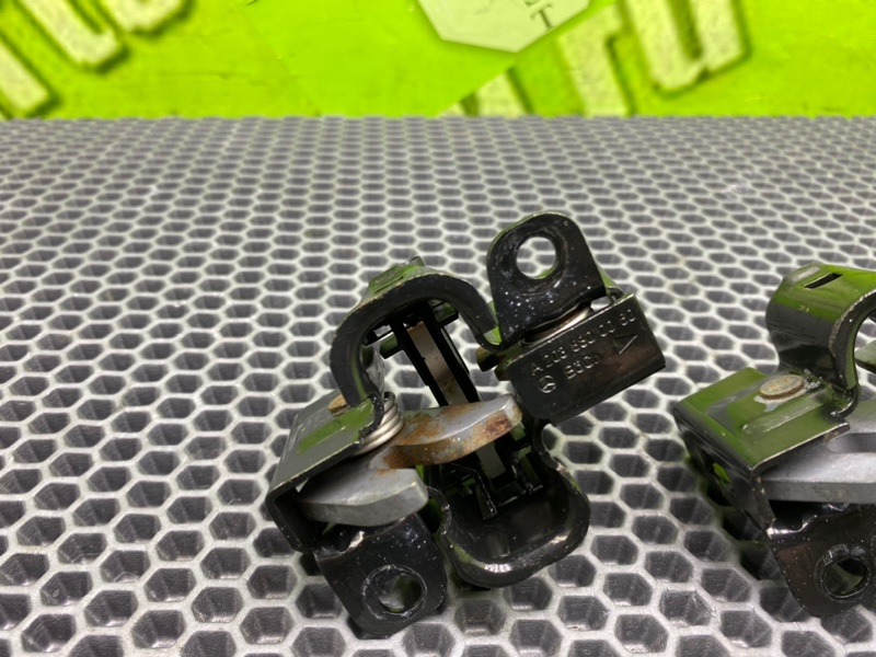 Замки капота, 1200 рублей, Калининград