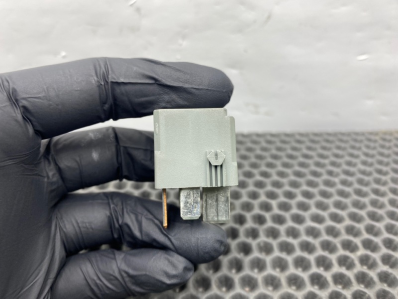 Реле, 700 рублей, Калининград