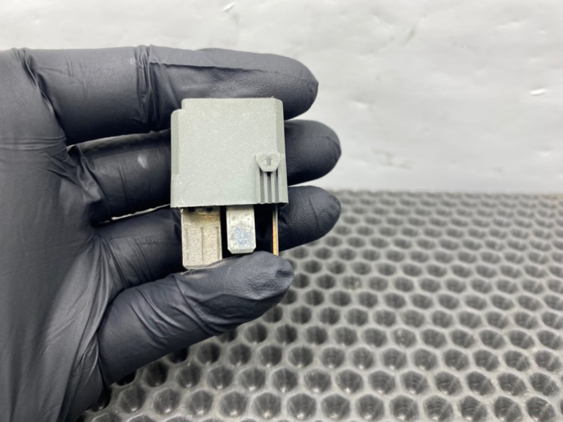 Реле, 700 рублей, Калининград