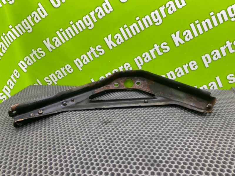 Кронштейн впускного коллектора, 1600 рублей, Калининград