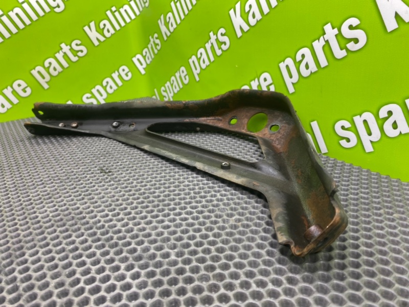 Кронштейн впускного коллектора, 1600 рублей, Калининград