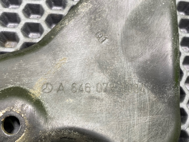 Кронштейн, 900 рублей, Калининград