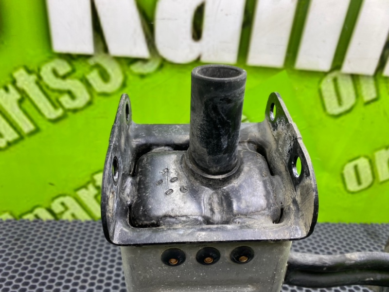 Кронштейн усилителя бампера, 1300 рублей, Калининград