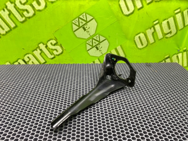 Кронштейн бампера, 900 рублей, Калининград