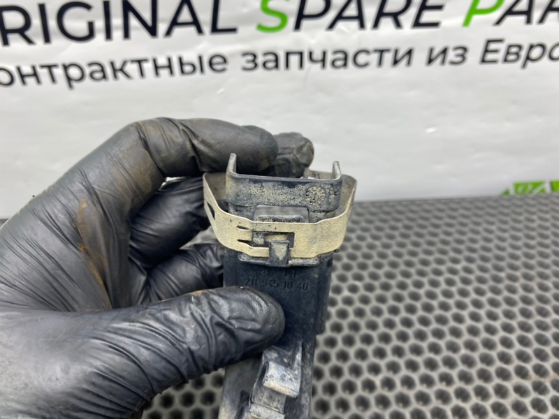 Кронштейн, 600 рублей, Калининград