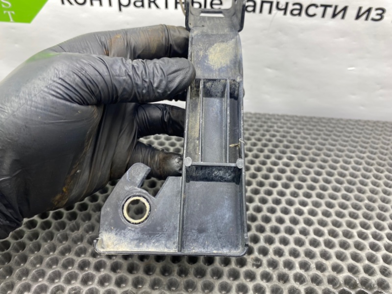 Кронштейн, 600 рублей, Калининград