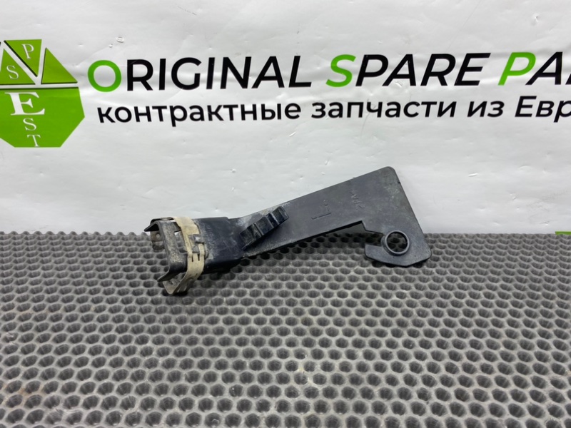 Кронштейн, 600 рублей, Калининград