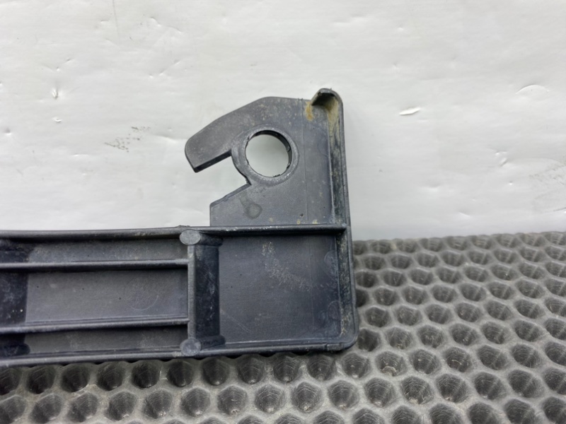 Кронштейн, 600 рублей, Калининград