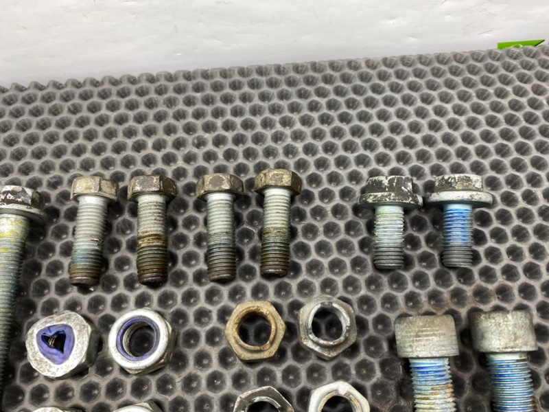 Болты, 1700 рублей, Калининград