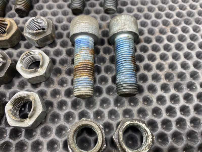 Болты, 1700 рублей, Калининград