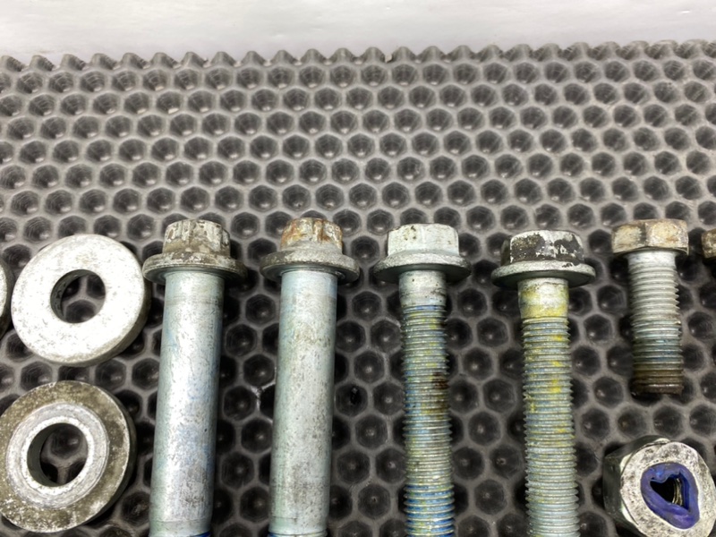 Болты, 1700 рублей, Калининград