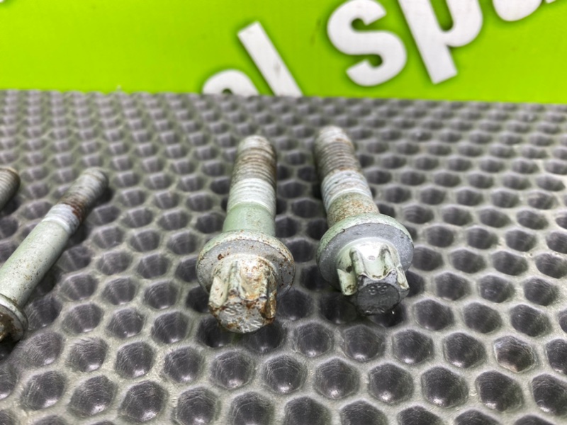 Болты, 1600 рублей, Калининград