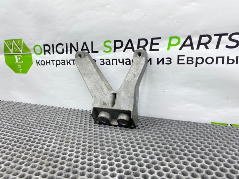 Кронштейн, 900 рублей, Калининград