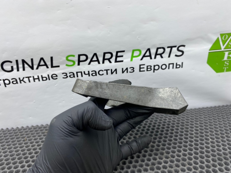 Кронштейн, 900 рублей, Калининград