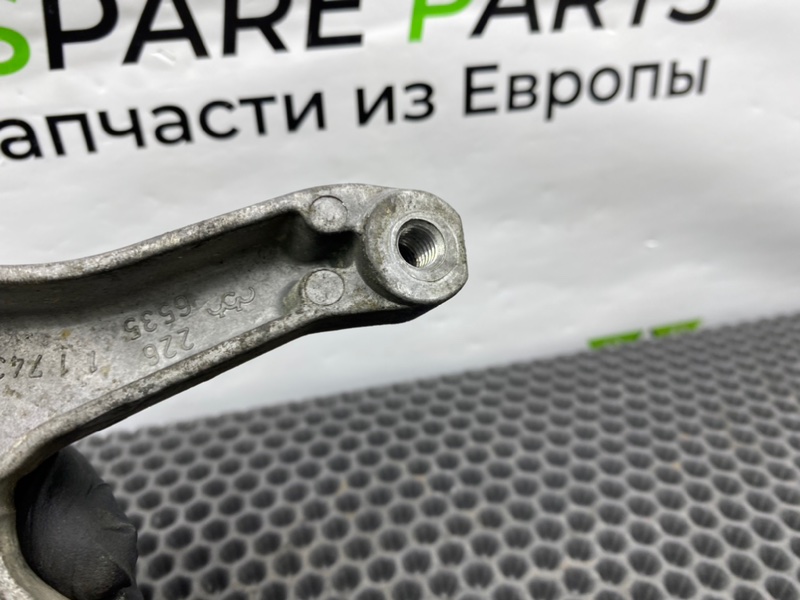 Кронштейн, 900 рублей, Калининград