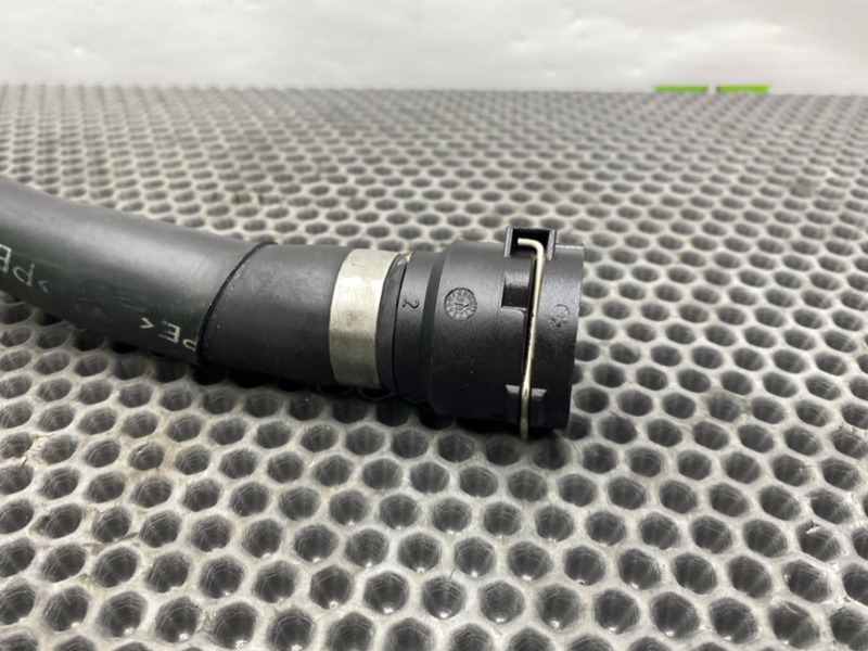 Патрубок, 2000 рублей, Калининград