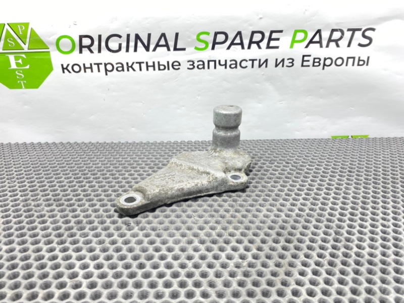 Кронштейн, 1100 рублей, Калининград