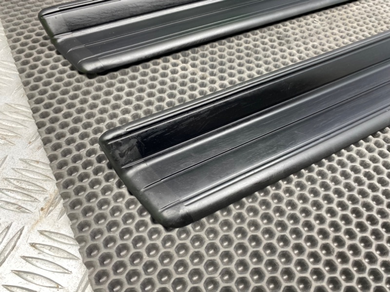 Накладки порогов, 1900 рублей, Калининград