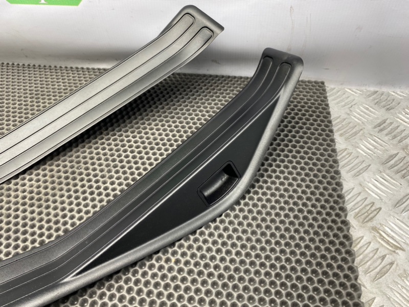 Накладки порогов, 1900 рублей, Калининград