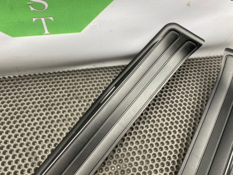 Накладки порогов, 1900 рублей, Калининград