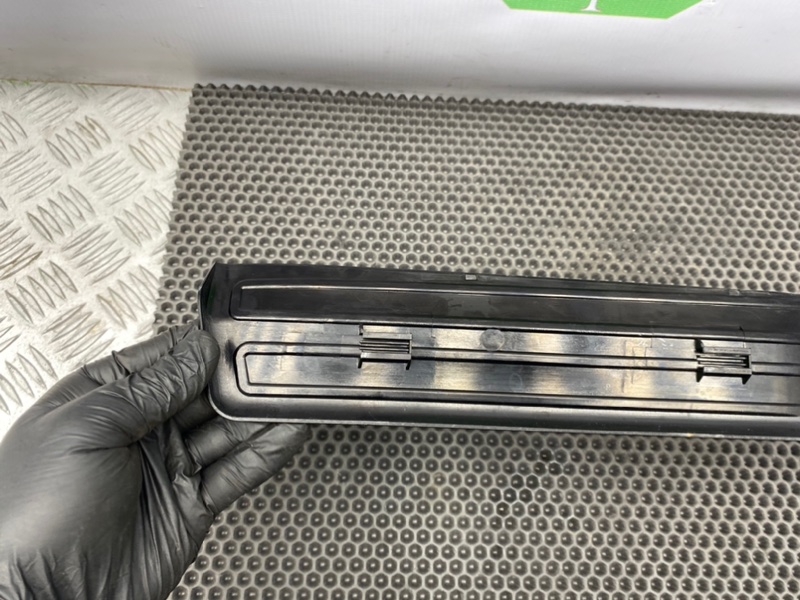 Накладки порогов, 1900 рублей, Калининград