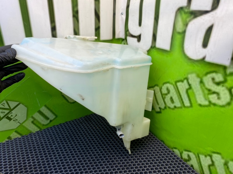 Бачок стеклоомывателя, 1200 рублей, Калининград