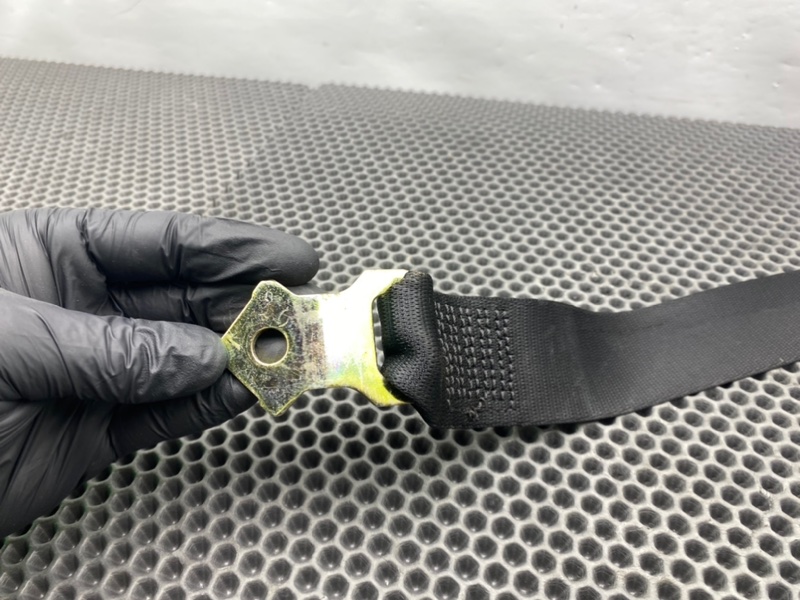 Ремень безопасности, 900 рублей, Калининград