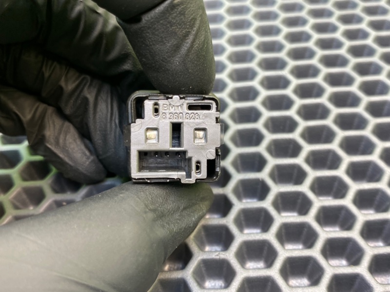 Кнопка центрального замка, 700 рублей, Калининград