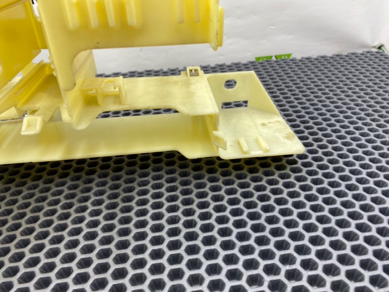 Кронштейн блока предохранителей, 1000 рублей, Калининград