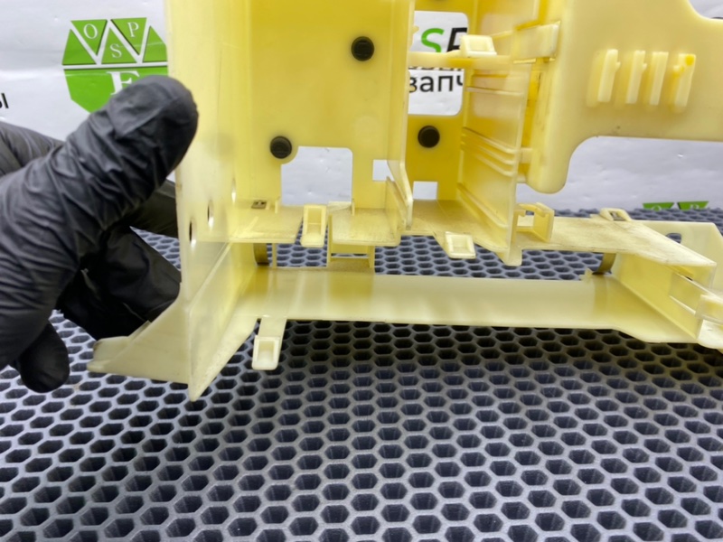 Кронштейн блока предохранителей, 1000 рублей, Калининград