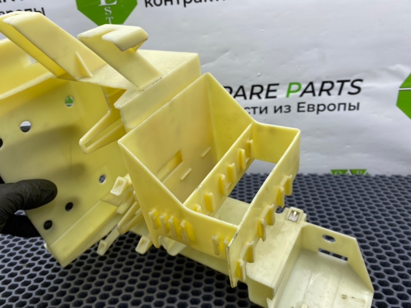 Кронштейн блока предохранителей, 1000 рублей, Калининград