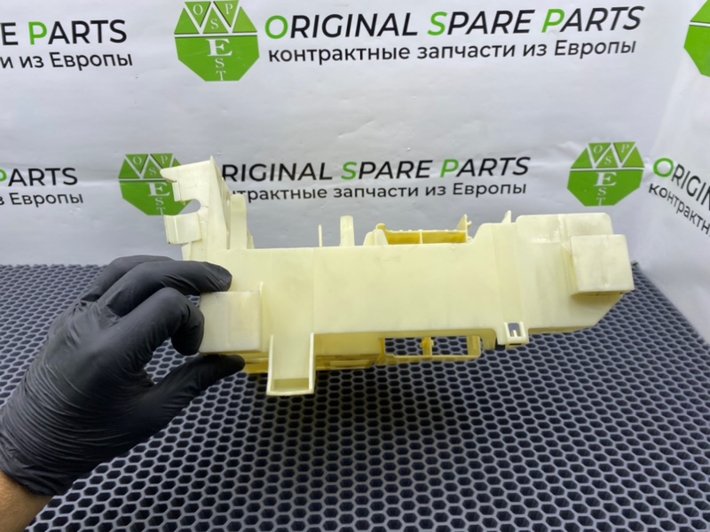 Кронштейн блока предохранителей, 1000 рублей, Калининград