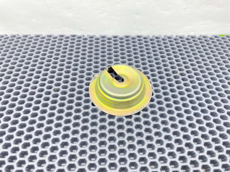 Крепление запасного колеса, 700 рублей, Калининград