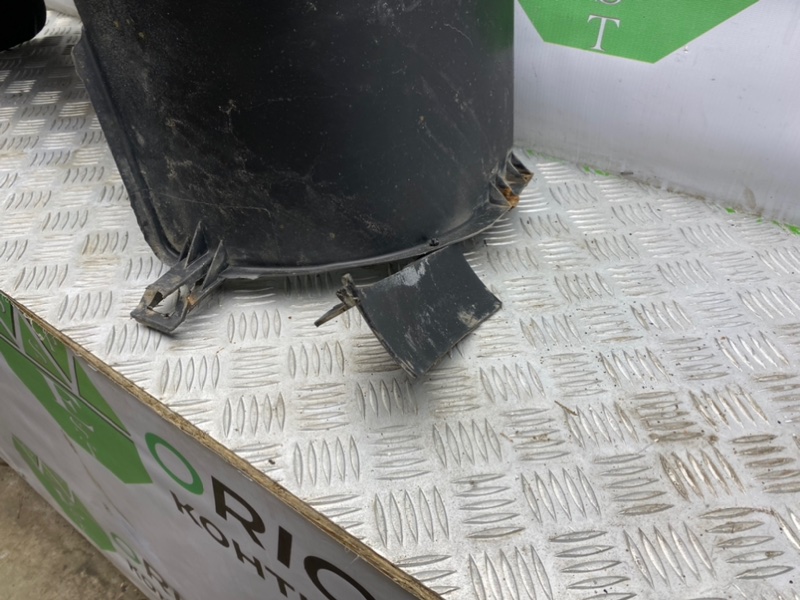 Подкрылок, 1600 рублей, Калининград