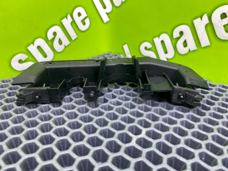 Кронштейн, 800 рублей, Калининград