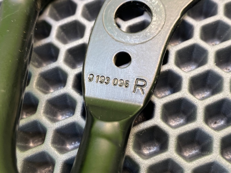 Скоба ремня безопасности, 600 рублей, Калининград