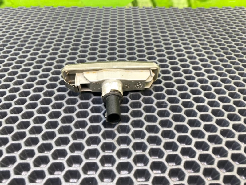 Повторитель поворота в крыло, 600 рублей, Калининград