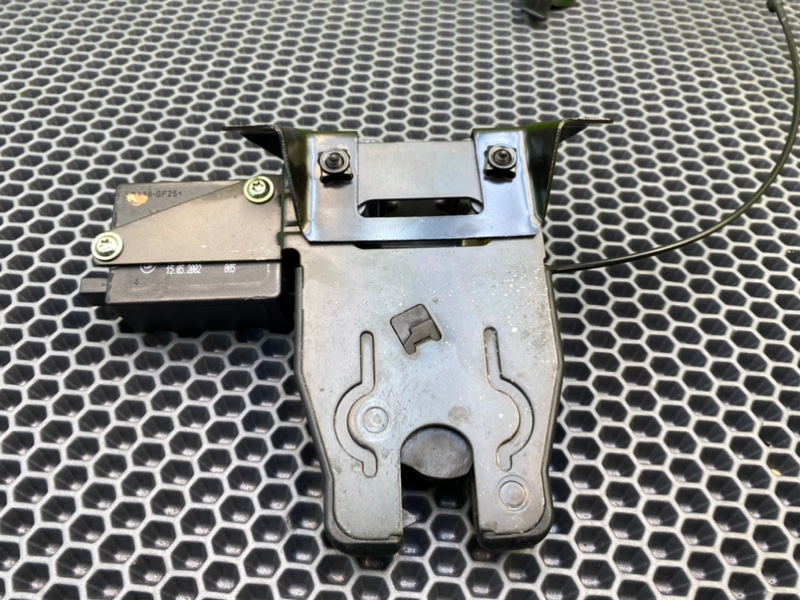 Замок крышки багажника, 1900 рублей, Калининград