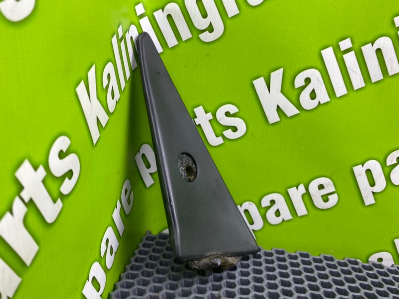 Накладка крепления зеркала, 1000 рублей, Калининград