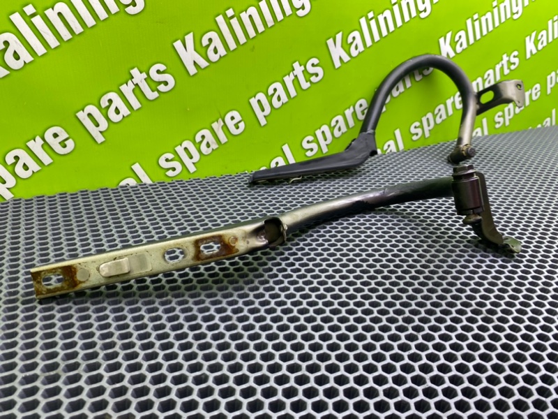 Петли багажника, 1400 рублей, Калининград