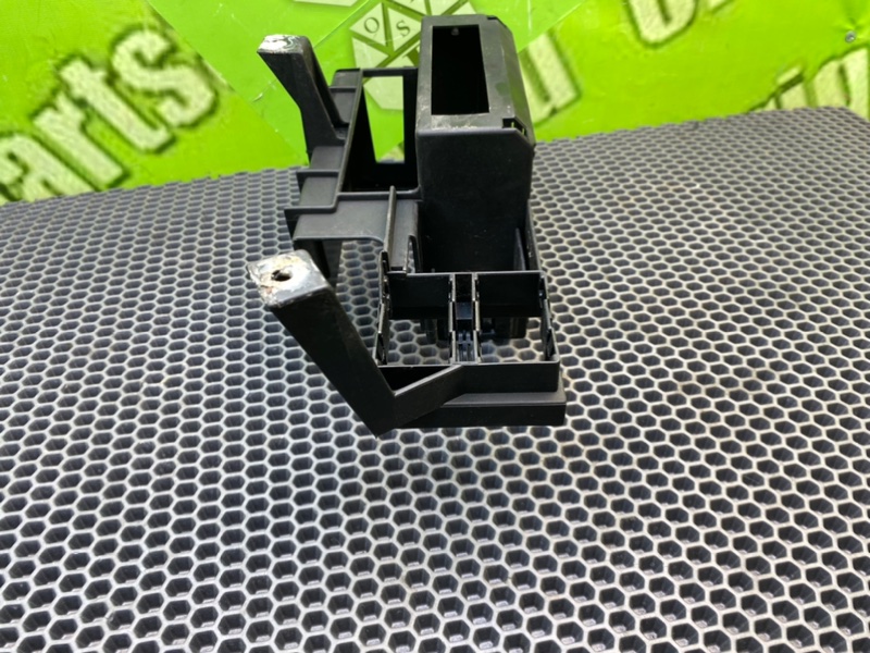 Кронштейн, 600 рублей, Калининград