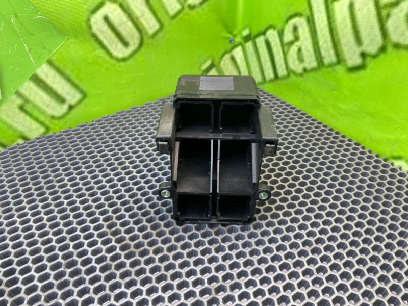 Крышка, 500 рублей, Калининград