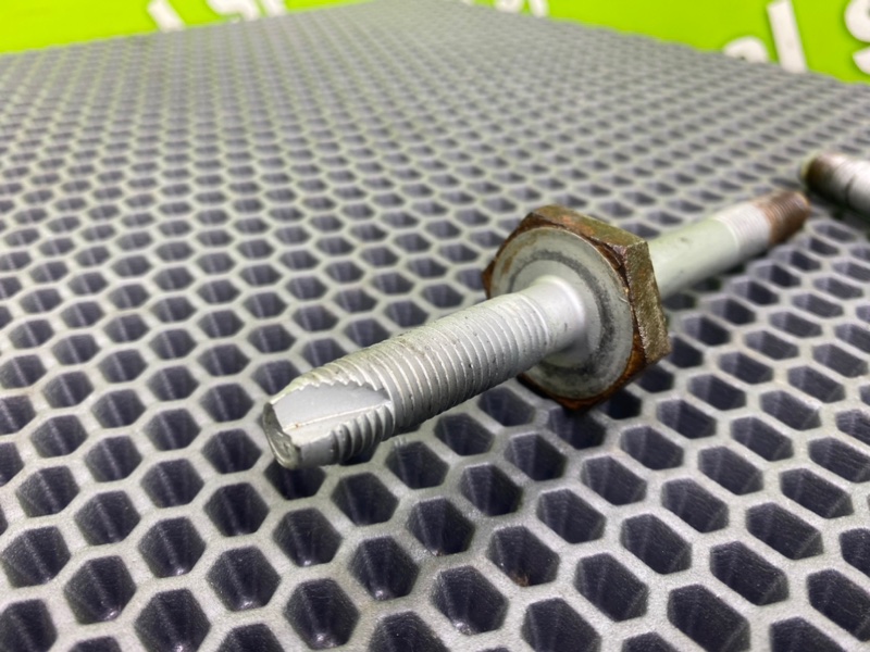 Болты подрамника, 1400 рублей, Калининград