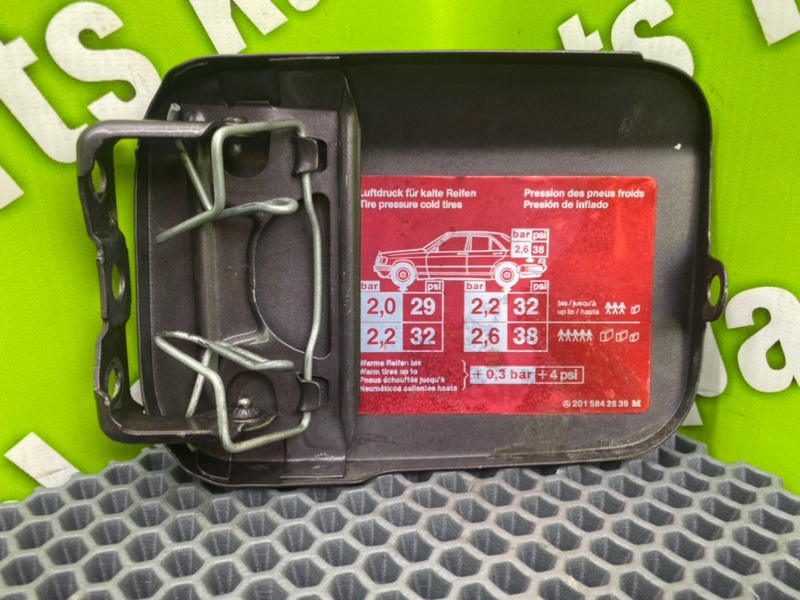 Лючок бензобака, 1000 рублей, Калининград