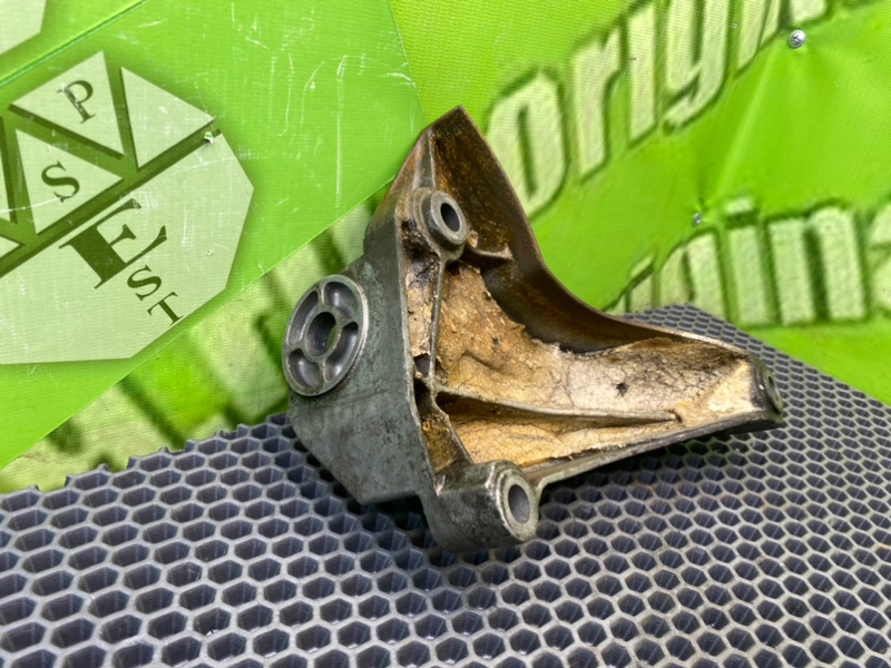 Кронштейн АКПП, 1300 рублей, Калининград